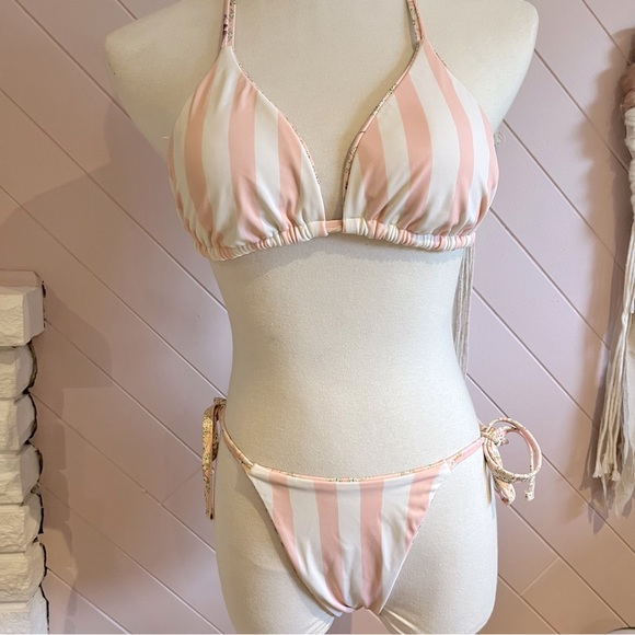 Woman’s Reversible Tie Waist Floral/Stripe Bikini (Size SMALL) Target CupShe - Picture 5 of 6